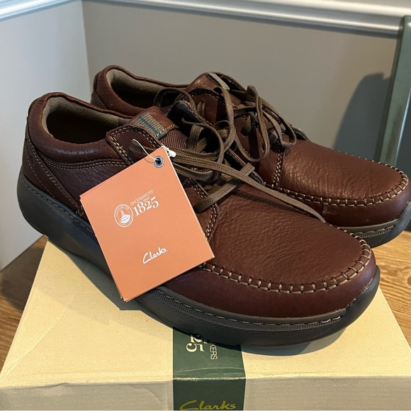 Clarks Charton Vibe Brown Leather Lace Up Shoe - Picture 4 of 12